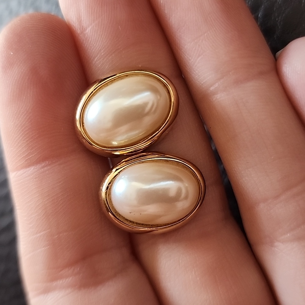 VTG Richelieu earrings - Picture 1 of 7